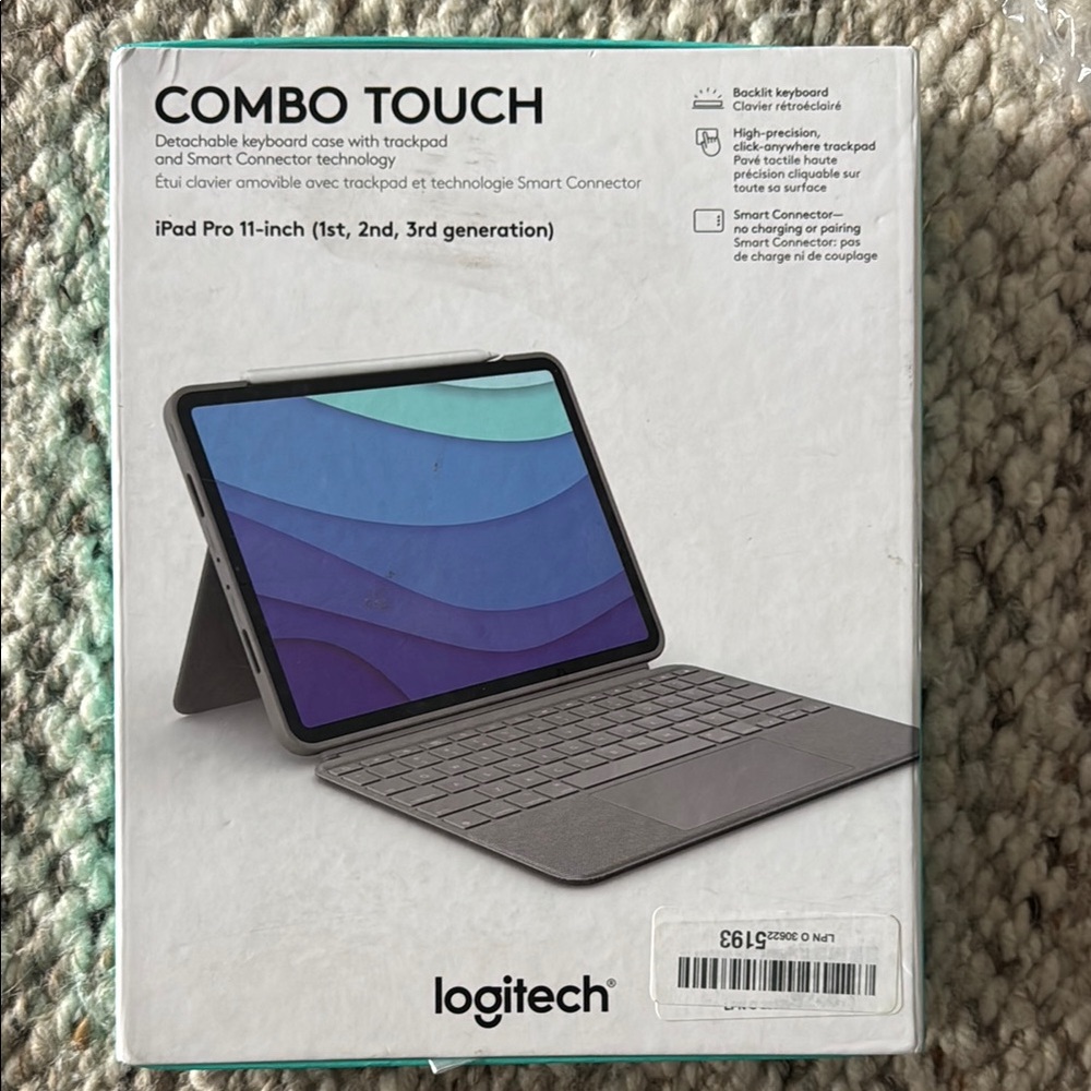 Logitech Combo Touch for iPad Pro 11-inch - Gray